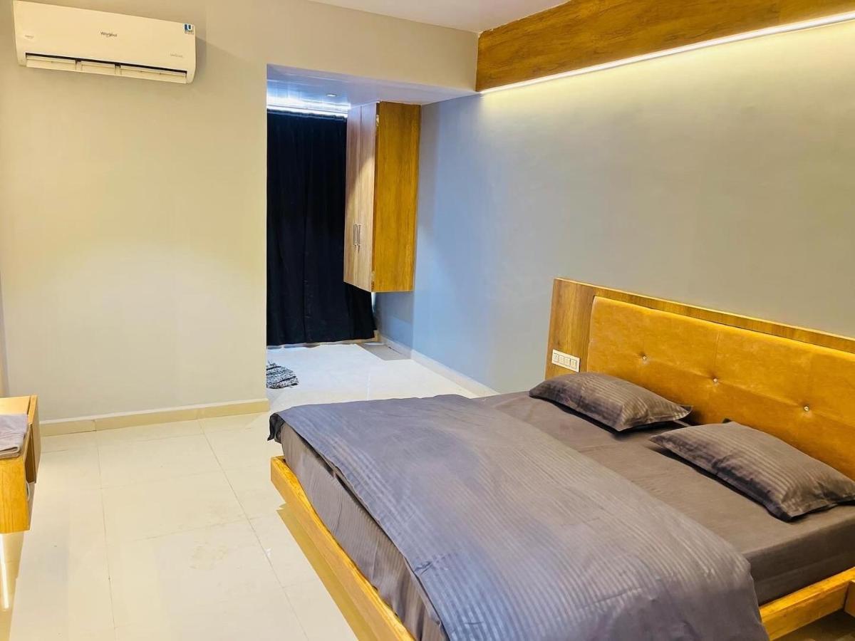 Oyo Florence Hotel 수라트 외부 사진